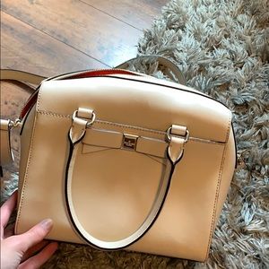 Medium size Kate Spade Purse